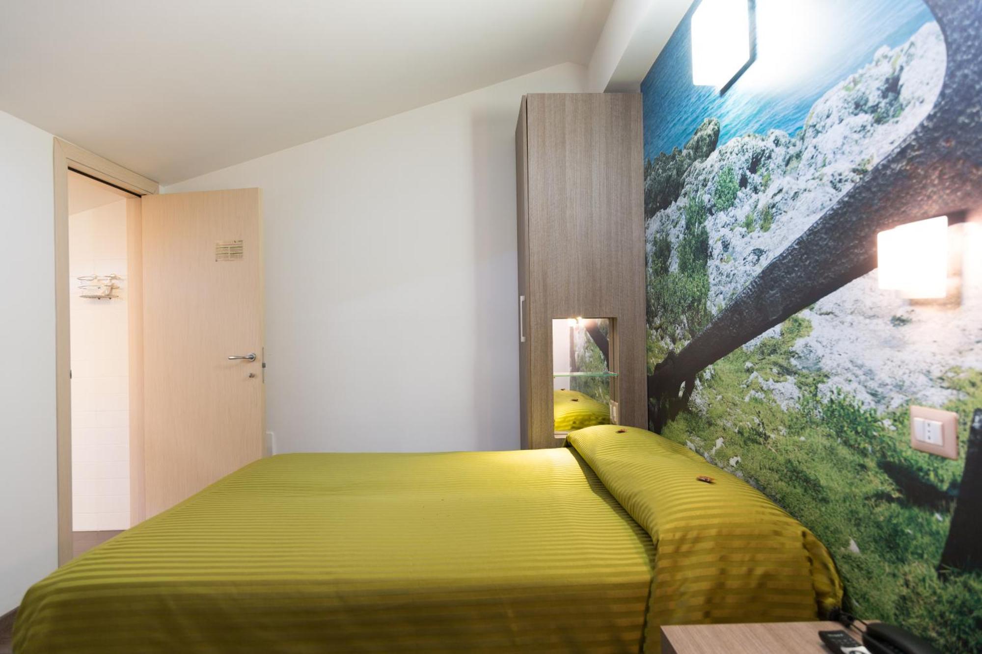 Miramare Hotel 3*