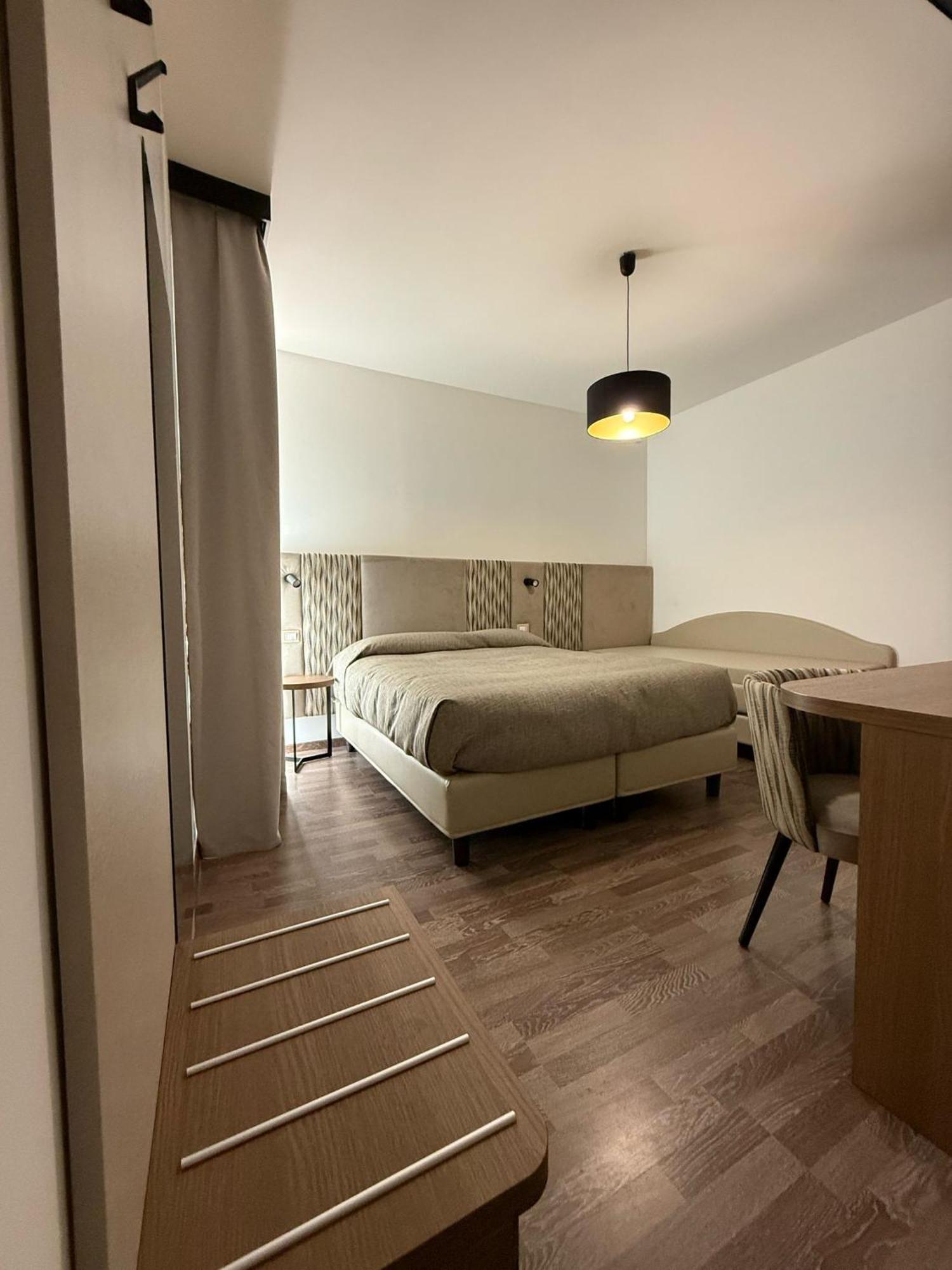 Miramare Hotel 3*